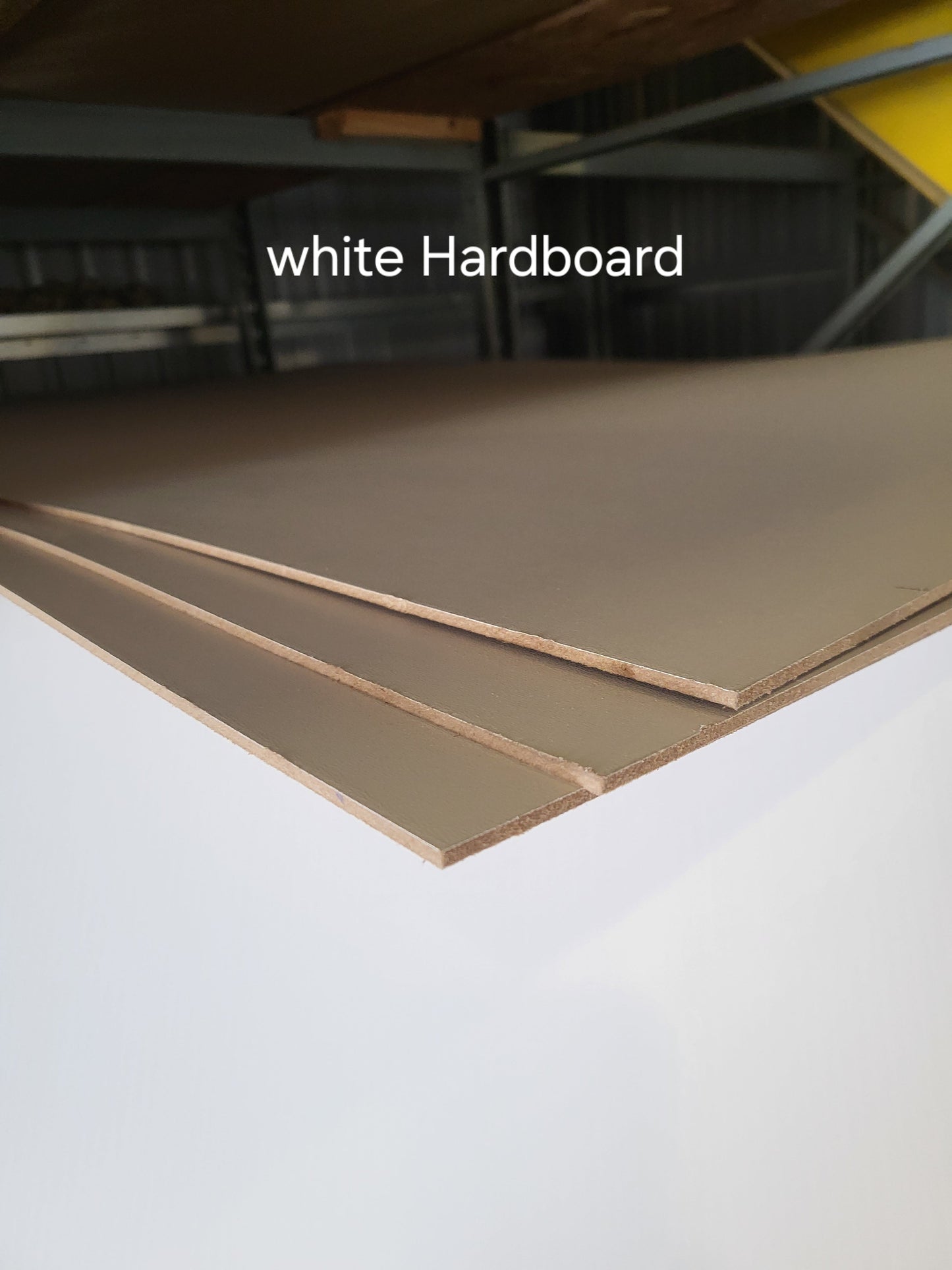 1/8X4X8 HARDBOARD WHITE